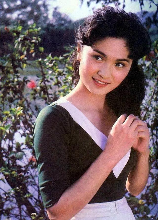 62岁韩月乔,与李秀明合作演《孔雀公主》,拍片不少却戏红人不红