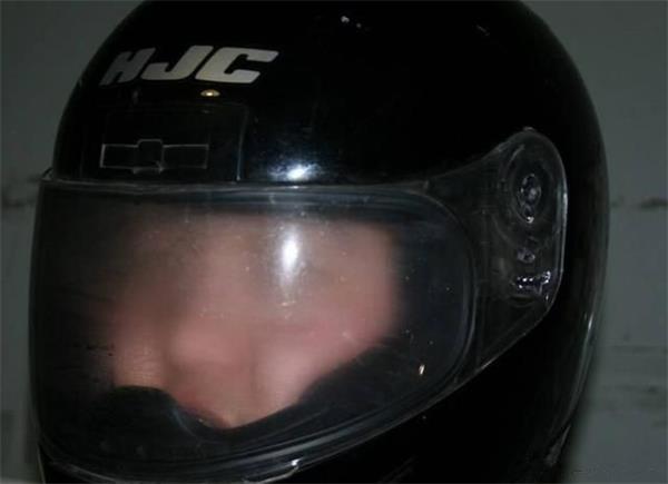 你的头盔起雾吗?这里有防起雾的方法随便挑