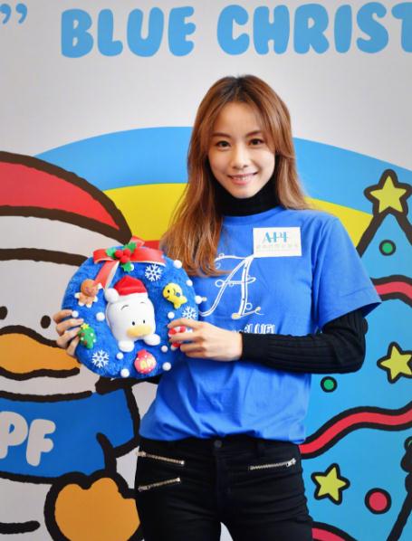 甜美却又不失女人味的邓丽欣,越看越迷人