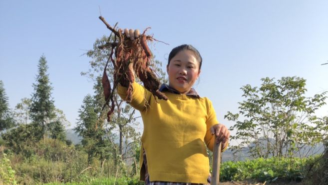 [图]贵州阿妹等情郎，想我就到贵州来