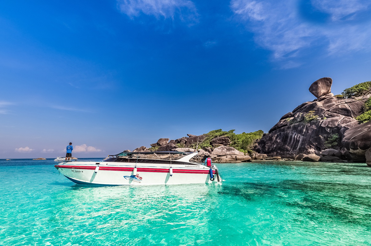 景色风光,斯米兰岛的蓝天青海