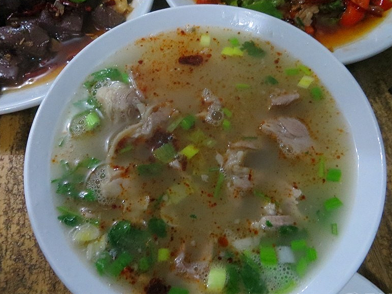 冬至马上到来,寒流即将发威,羊肉汤又将占领滕州人的餐桌