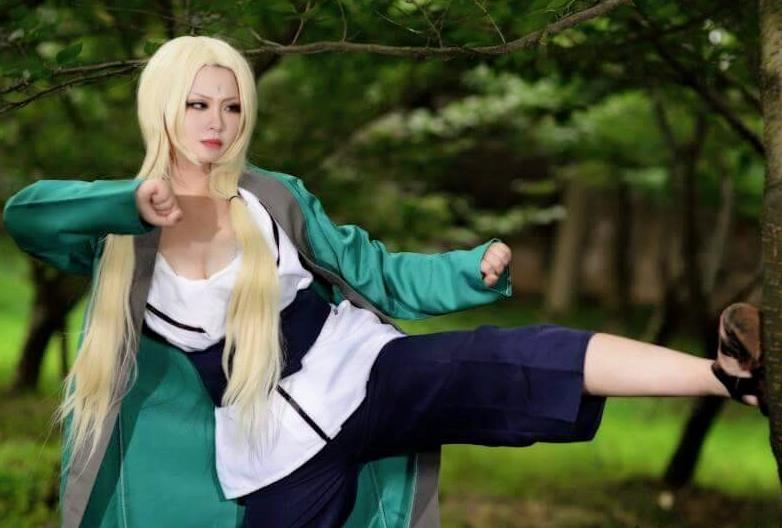 纲手cosplay,看到最后一个"纲手",表示想戳瞎自己的眼睛!