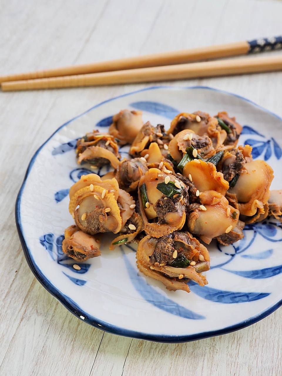 食用福寿螺肉必须先消毒,那就把福寿螺肉煮,从而避免寄生虫的危害.