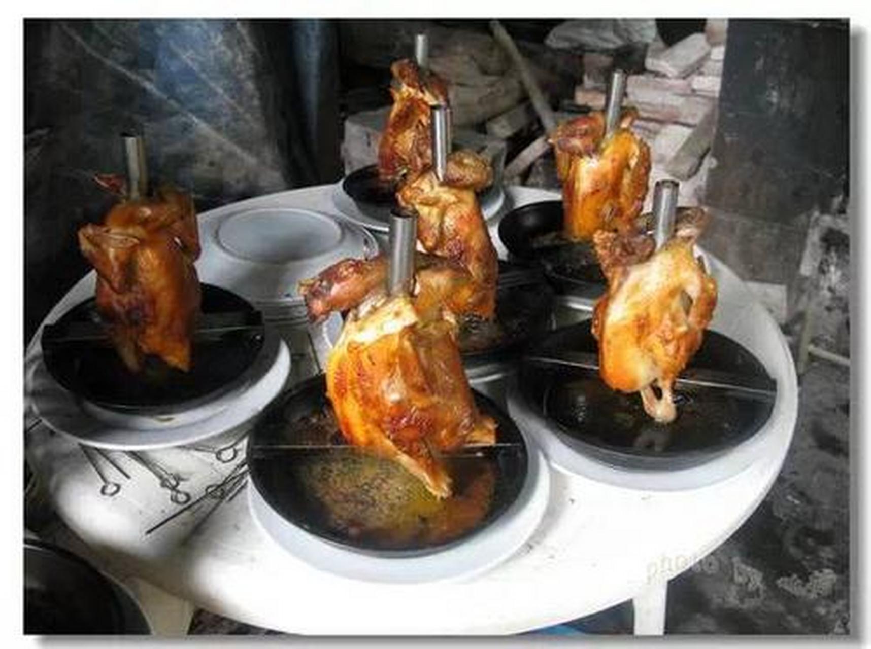 在家get美食新技能#高明吊烧鸡特别之处在于它的烤制不是用明火烧的