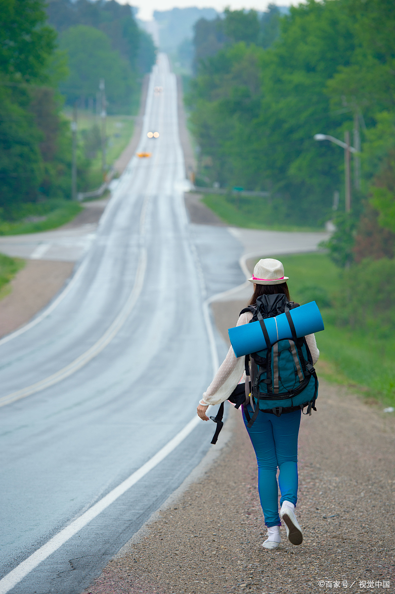 首先啊,我得说,这本书真的让我思考了一个大问题:什么是成长?