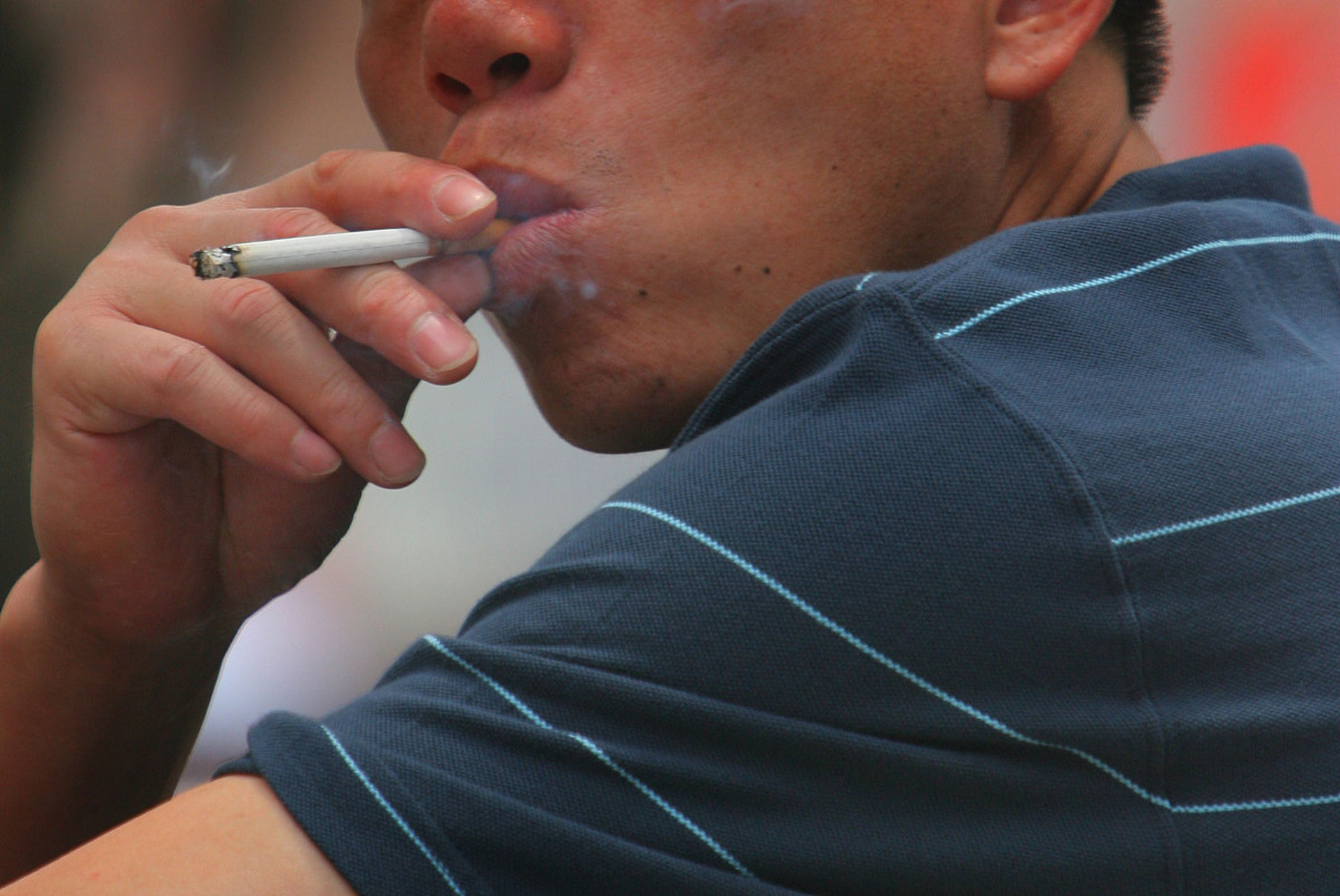 癫痫病能抽烟吗?