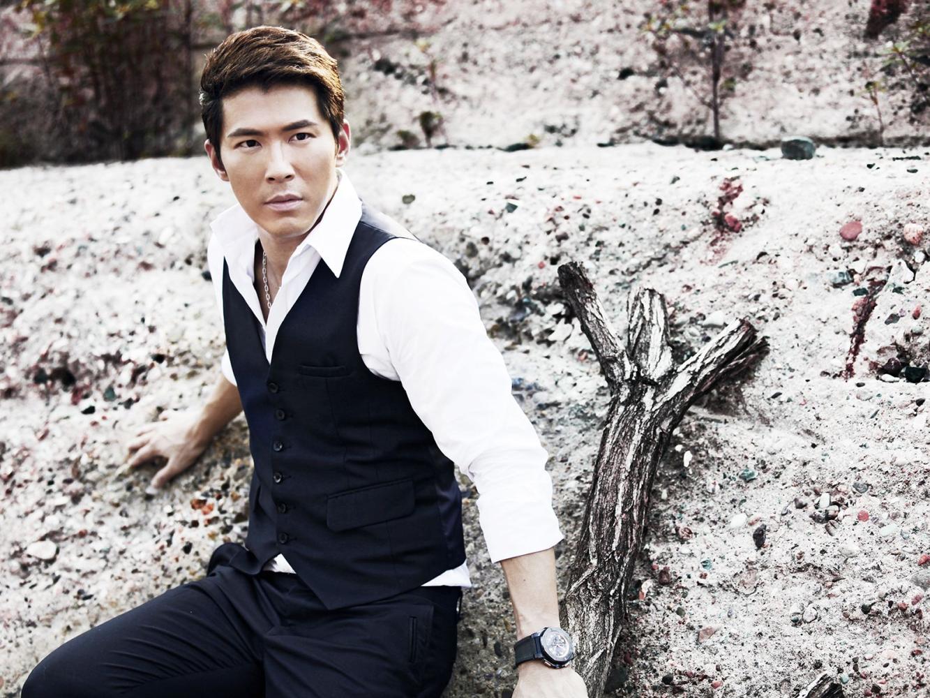 腹肌男神黄少祺拒绝油腻中年,再出发内地影视剧颠覆台湾演员印象