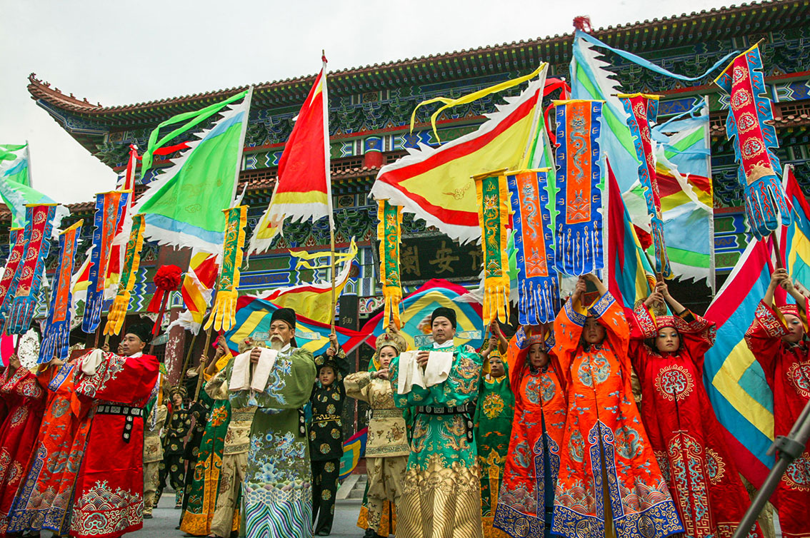 首次曝光淮渎庙祭河神隆重场景,风光旖旎的桐柏山竟是淮河发源地