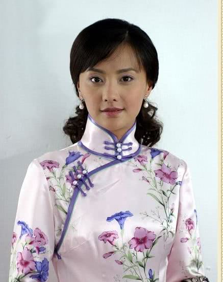 41岁马雅舒近照与洋老公超幸福,两个混血儿颜值逆天!