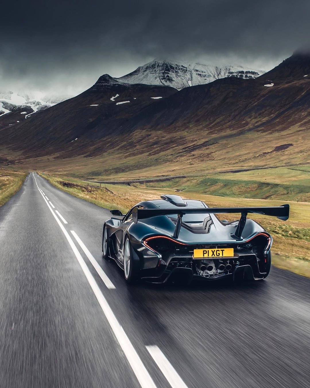 夜聊,一辆汽车能带给你的,往往是用金钱买不到的!