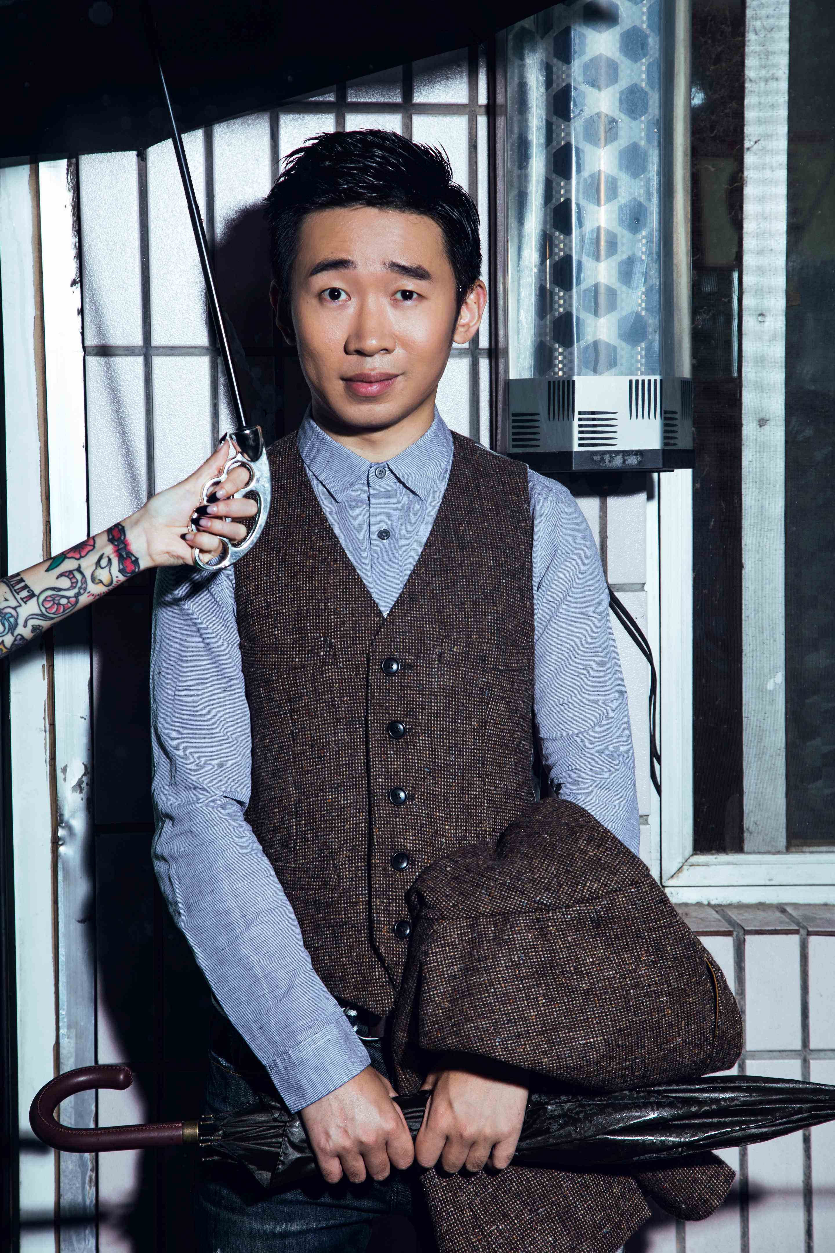 杨迪的家曝光,网友们有些不敢相信自己的眼睛,卧室让人看不懂