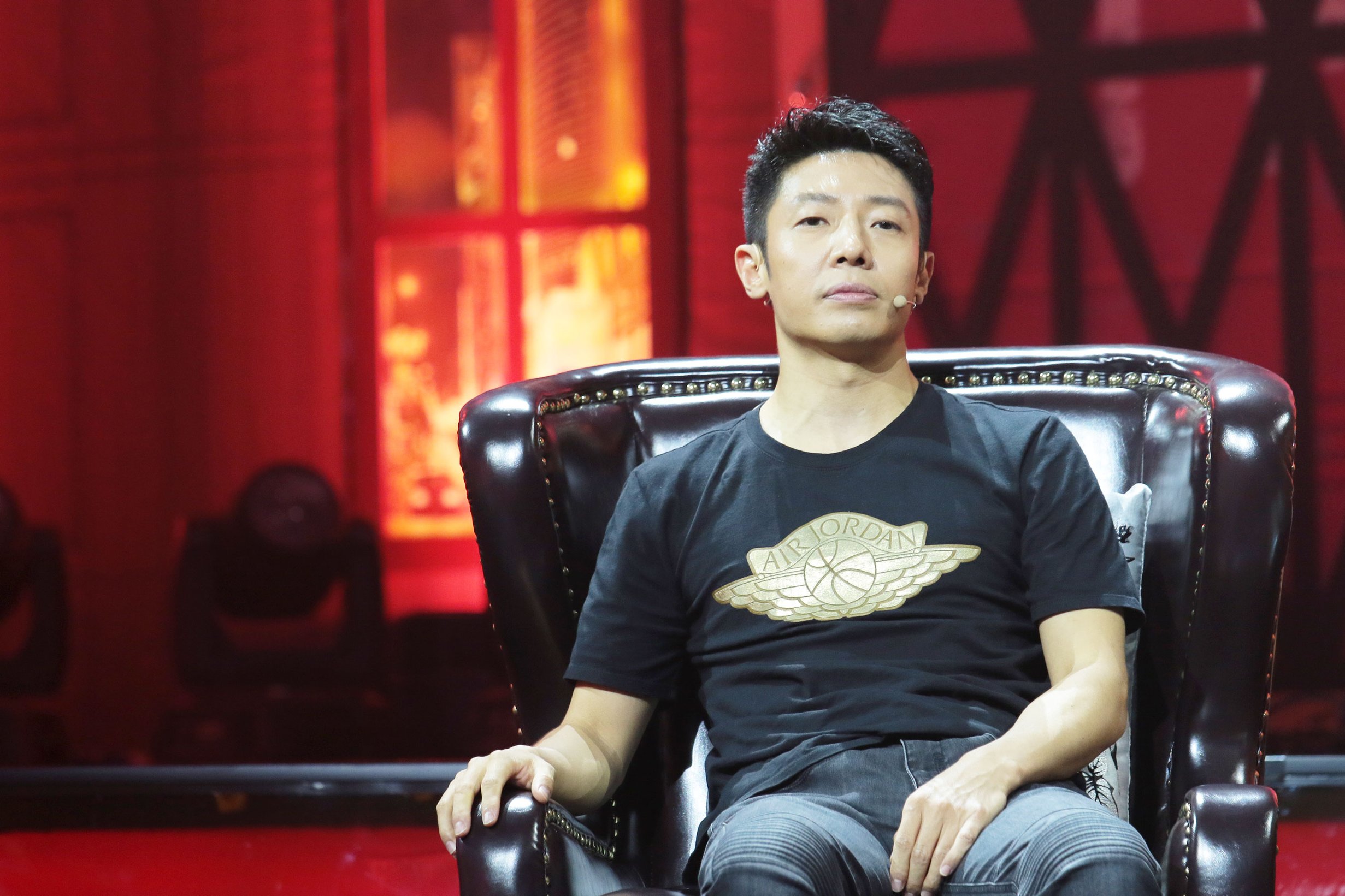 小撒说结婚没意思,有人问他怎么不离婚呢,他的回答让人笑翻