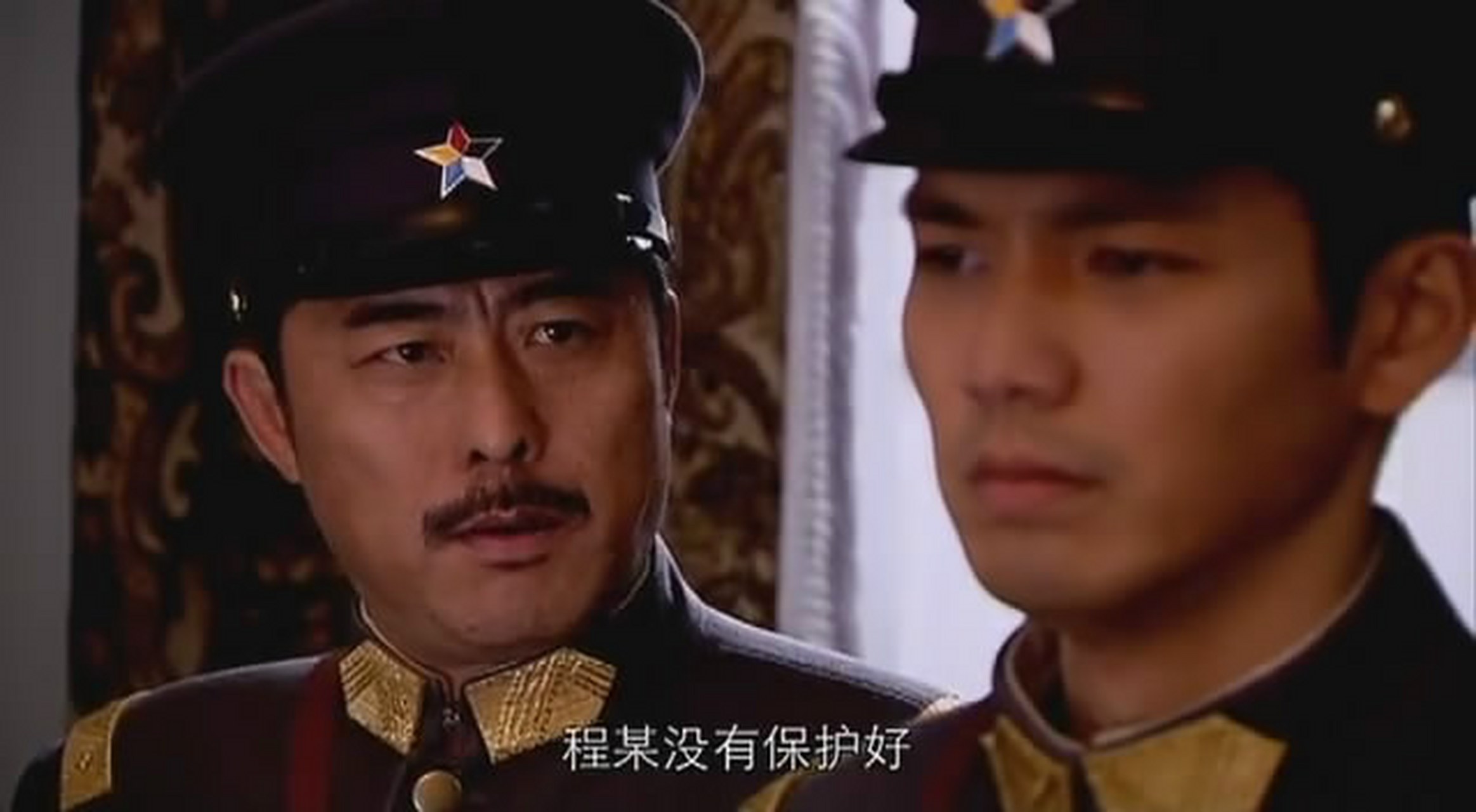 《来不及说我爱你》中军装加身的小哇,帅得立体生风.#电视剧