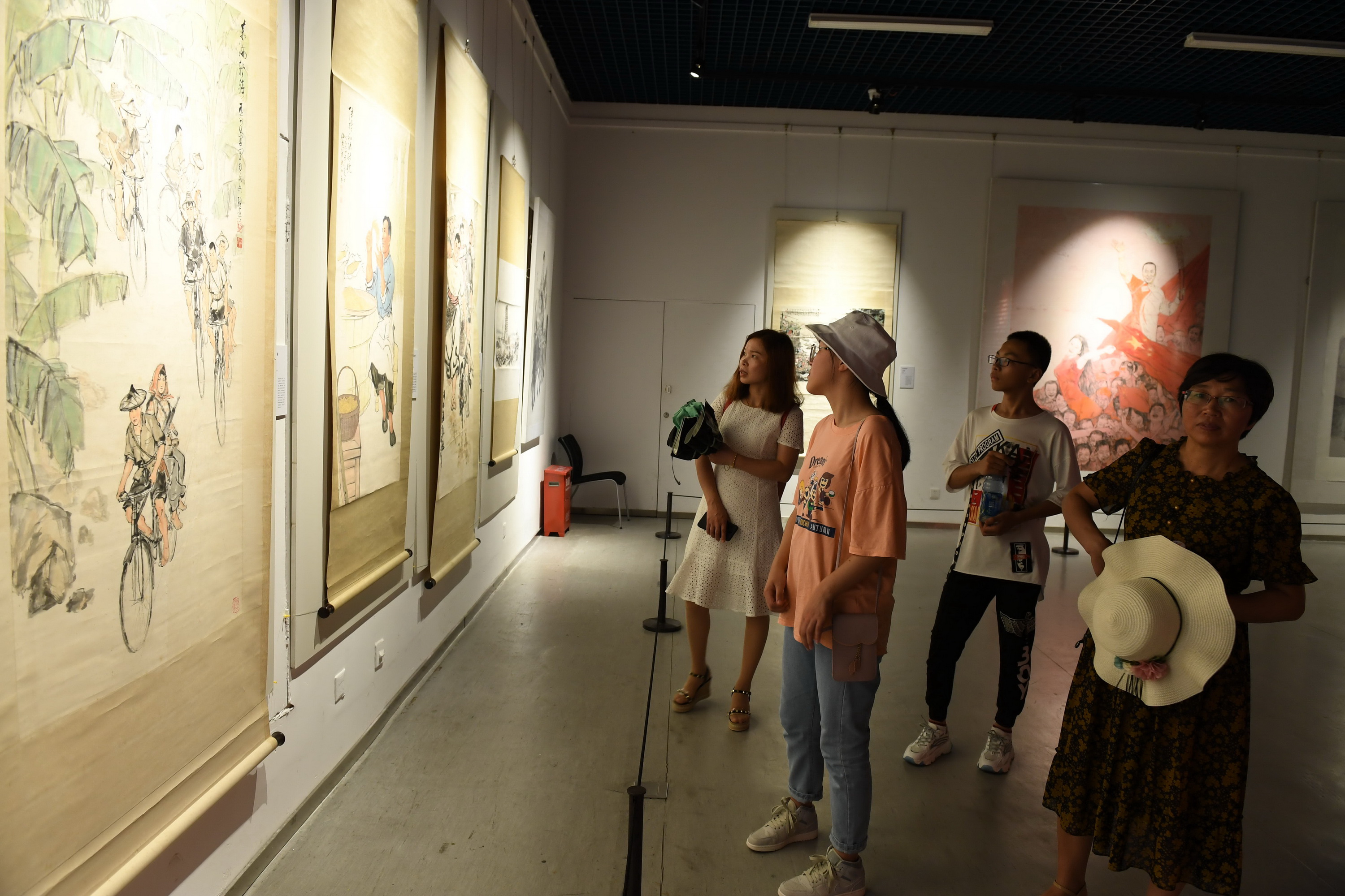 "人民的力量——福建省美术馆馆藏书画精品展"开幕(2)