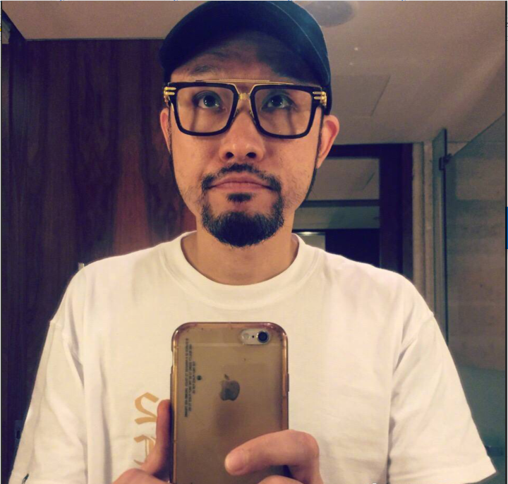 而热狗作为rapper最为特别的一点就是, 在他看似简单没有太多花式