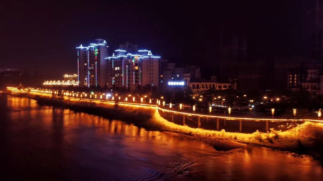 不一样的洪雅城,不一样的洪雅夜色