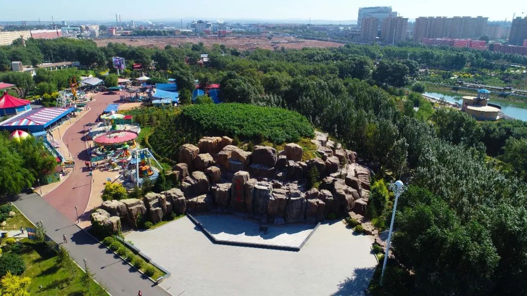 你好,我叫公主岭,这是我的简历