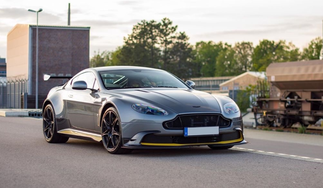 全新阿斯顿马丁vantage gt8 转载自百家号作者:小佳摄影