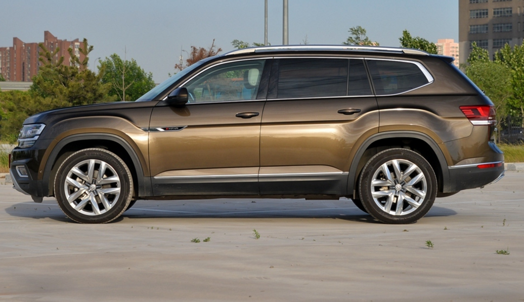 这款上汽大众途昂线条优美,比较有现代感