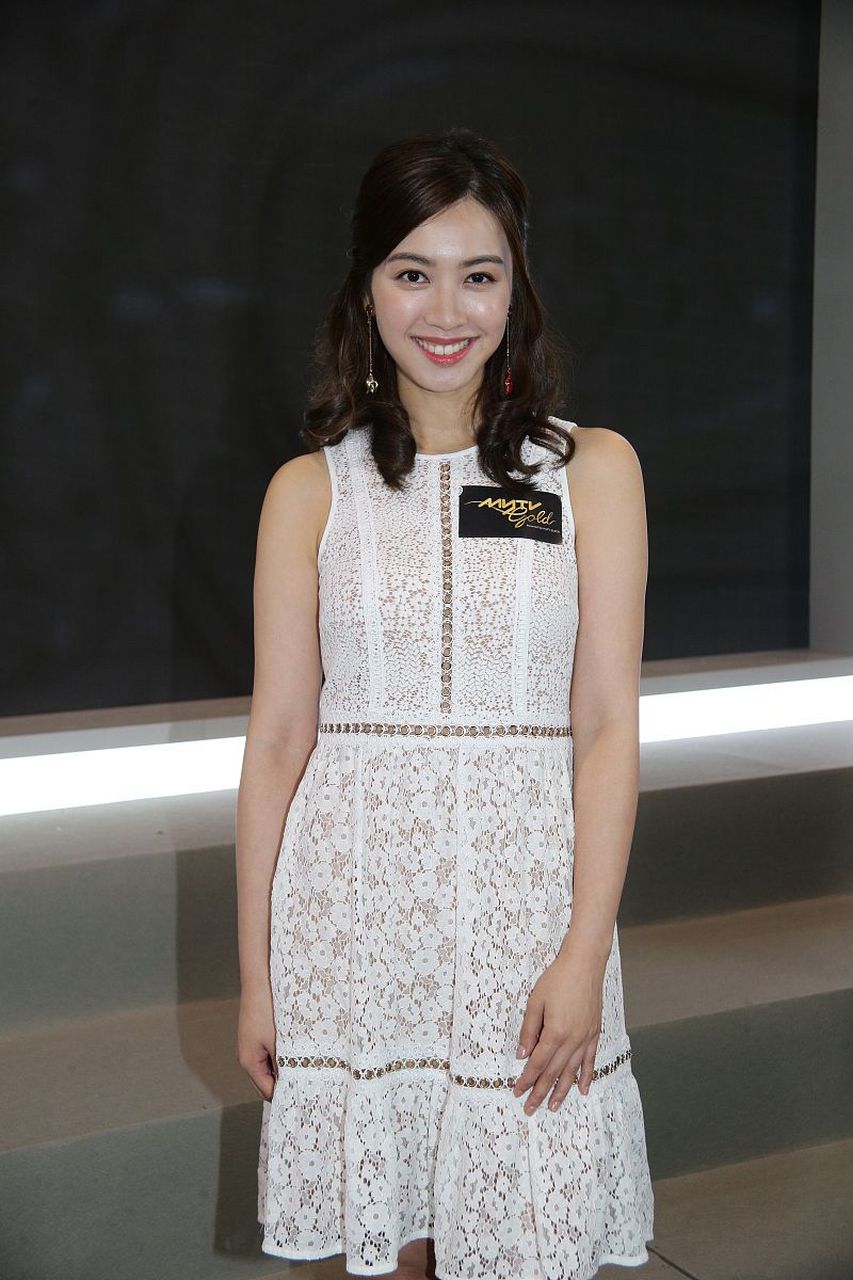 港姐# #东方女神2023##何艳娟#  昨日,《东方女神2023》选美活动在