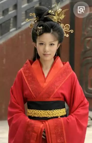 7位西施扮演者:颖儿温婉大方,曹颖有气质,但最美的却是她