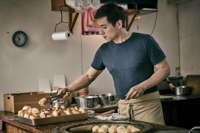 "角头"郑人硕新戏引出往事 曾为照顾父亲卖生煎包