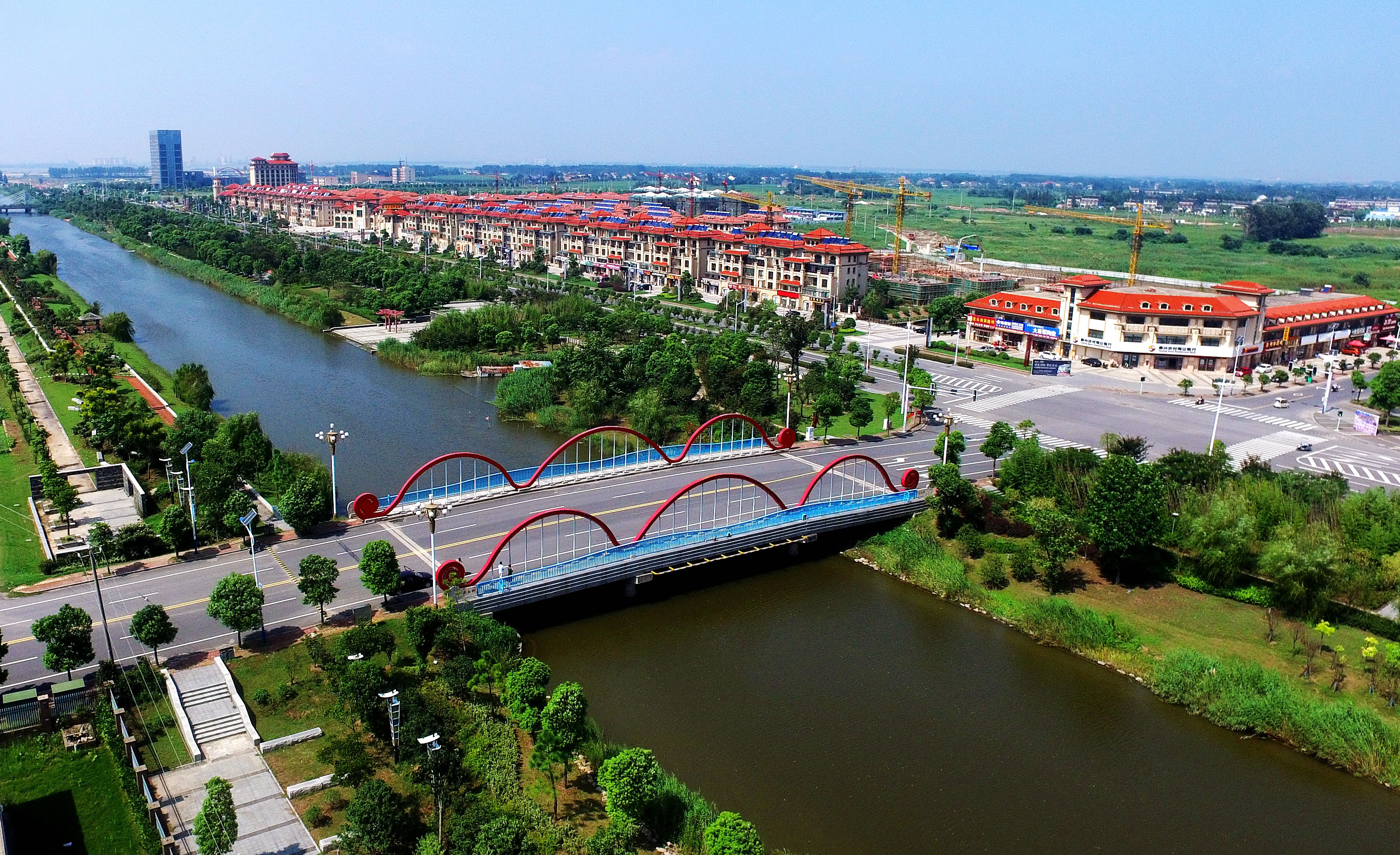 江苏泰兴:生态修复 "诗化"岸线(1)