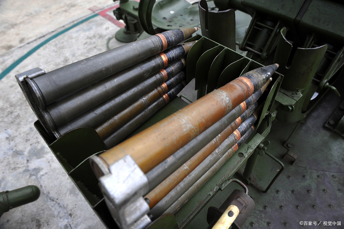 有人说,它靠着美国的支持,才能在国际舞台上长狂