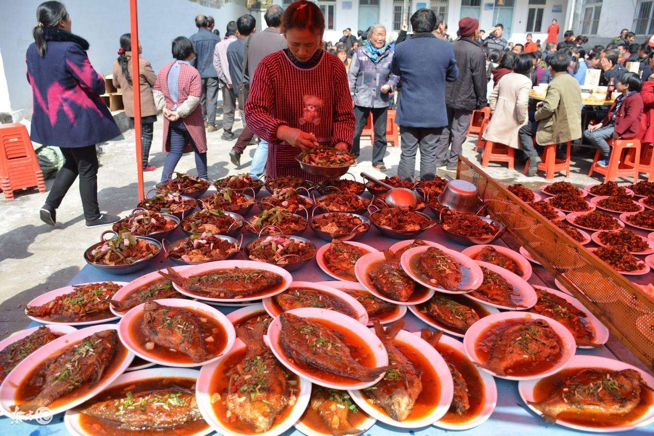 农村流水席真是实在,不到500一桌全是肉,你吃过没?