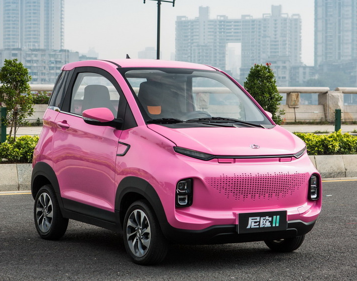 尼欧Ⅱ新能源,性价比完美,车身整体线条流畅,时尚感表现到极致
