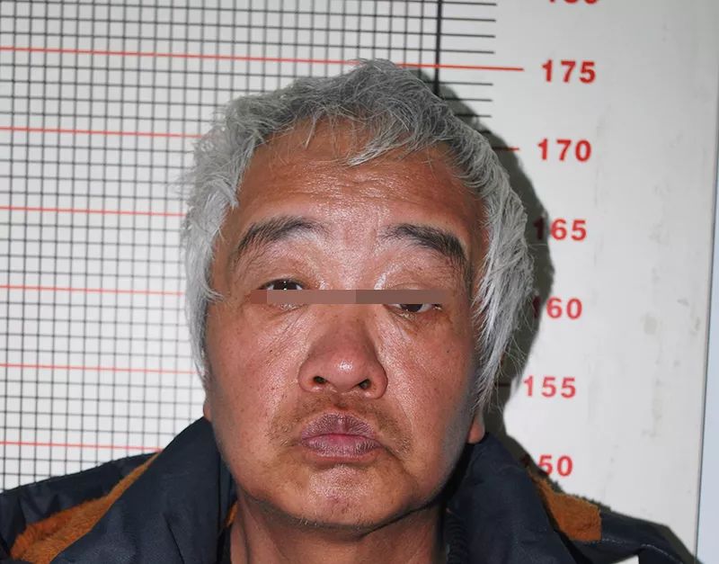 一声叹息!这个坏人真的变老了