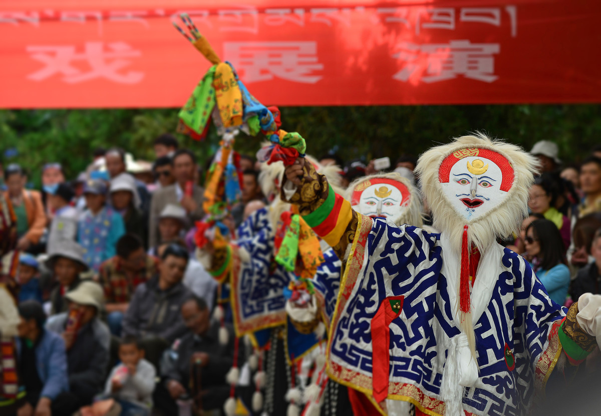 藏戏:阿吉拉姆,西藏雪顿节最重头的节目!