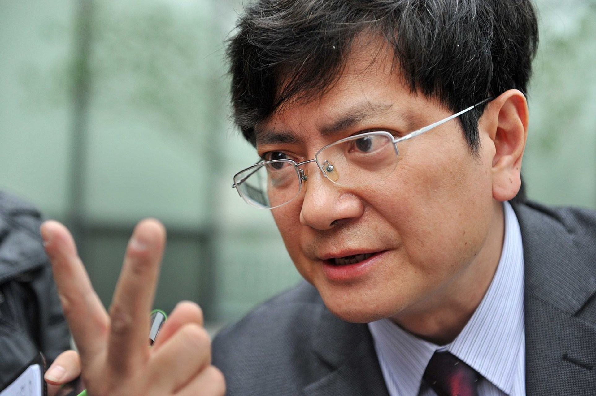 期待郑强教授越来越好,未来贡献