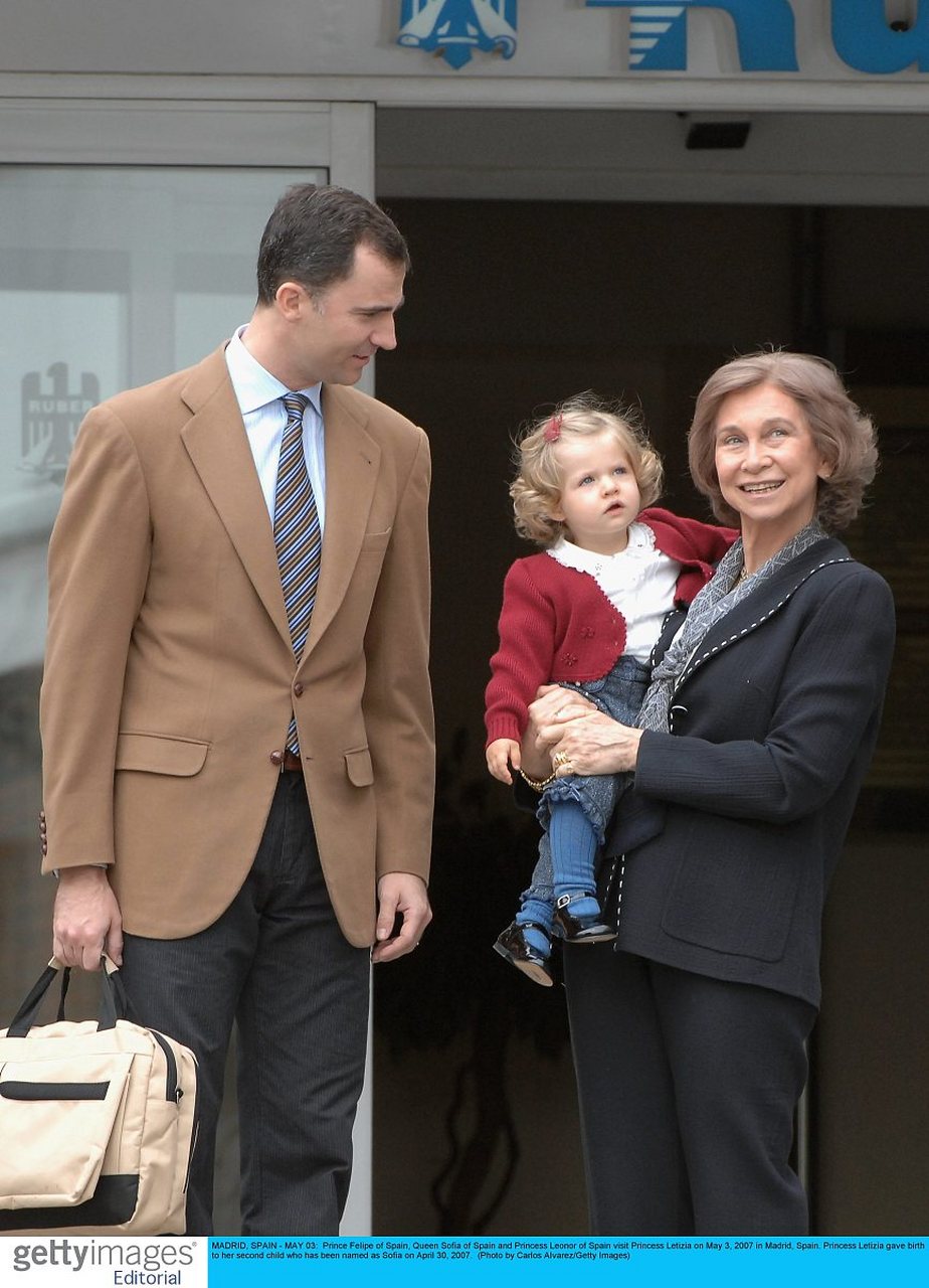 偏爱藏在细节里的奶奶索菲亚王太后,从小带着两个孙女长大的索菲亚