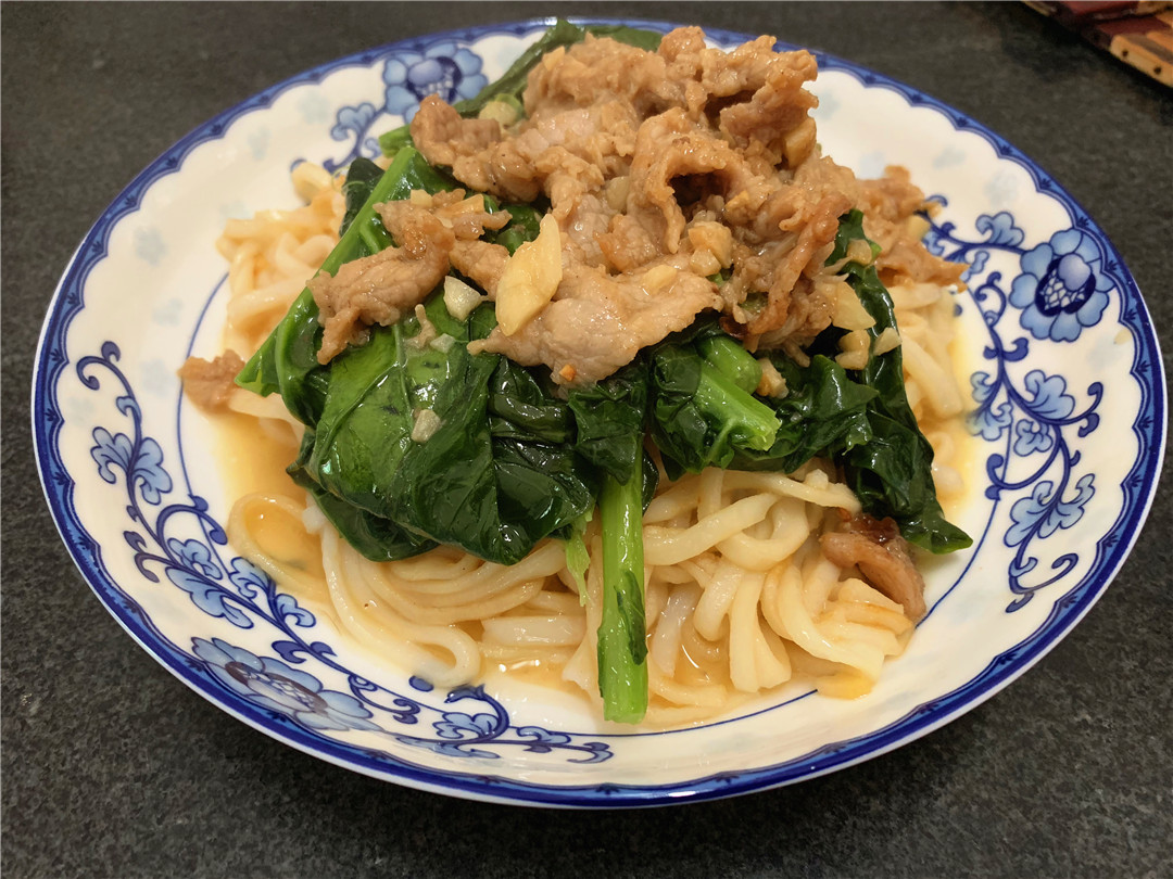 独特的家乡美味,潮汕芥蓝炒粿条,一上桌就馋得流口水