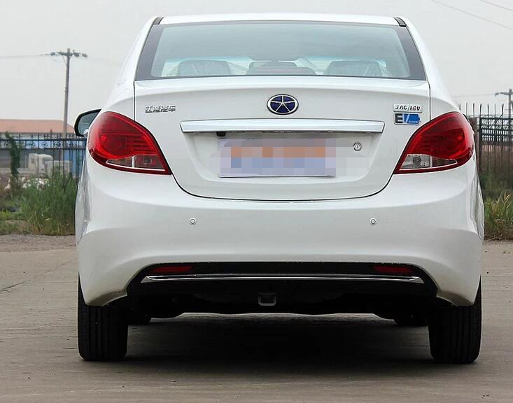 江淮汽车-江淮iev,外观设计很大气,给人一种豪华感