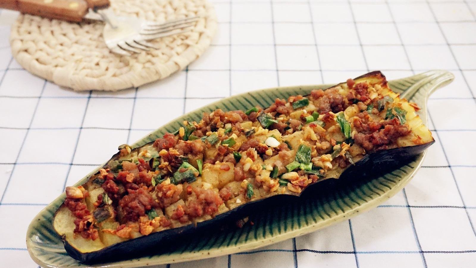 肉末烤茄子,营养丰富,美味十足,在家也能做出好滋味