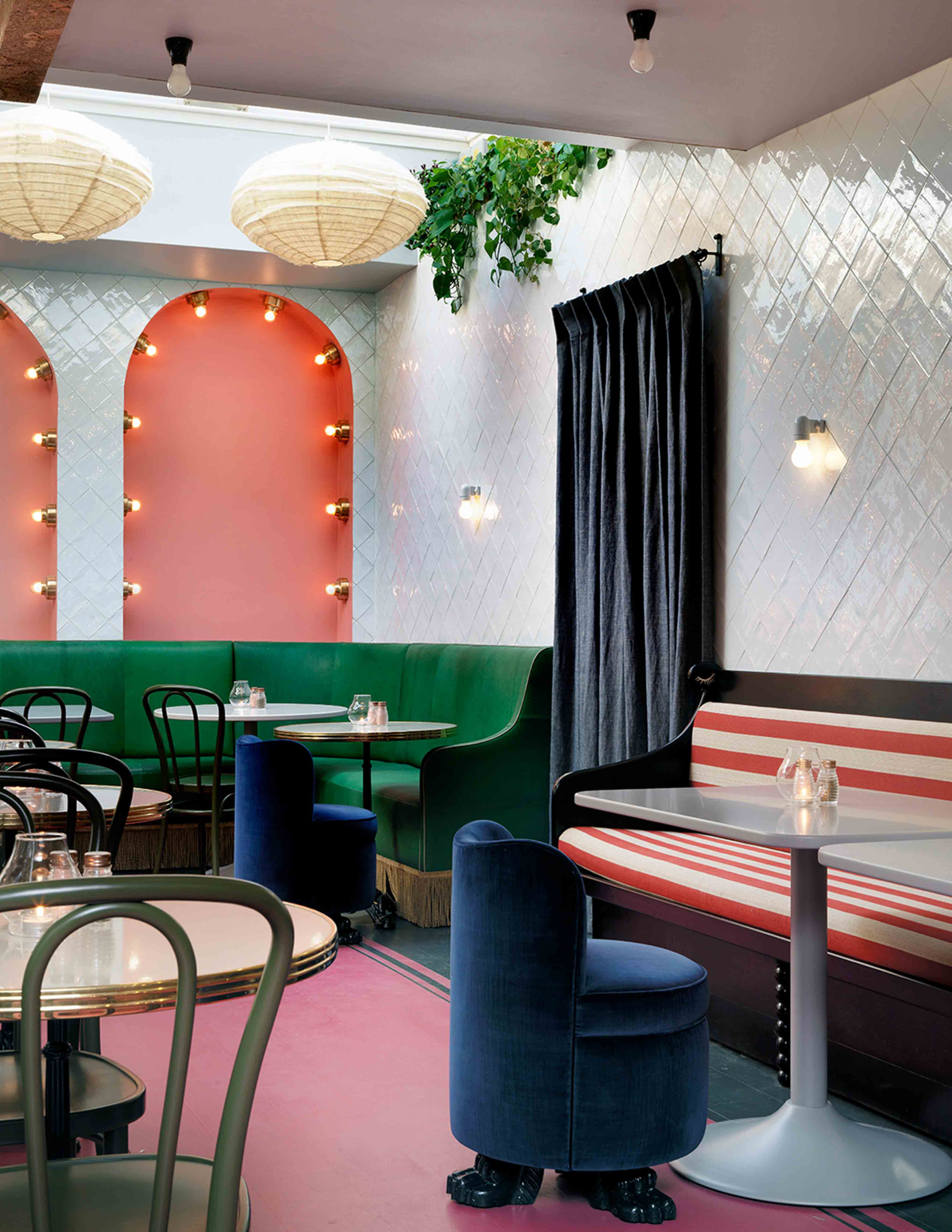 伦敦的咖啡厅设计,色彩搭配让人沉醉其中!