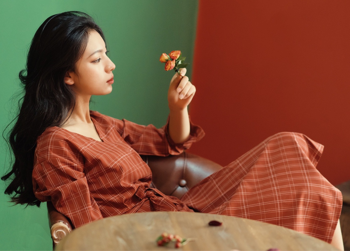 冷美人,眉梢眼角,却都是春意!