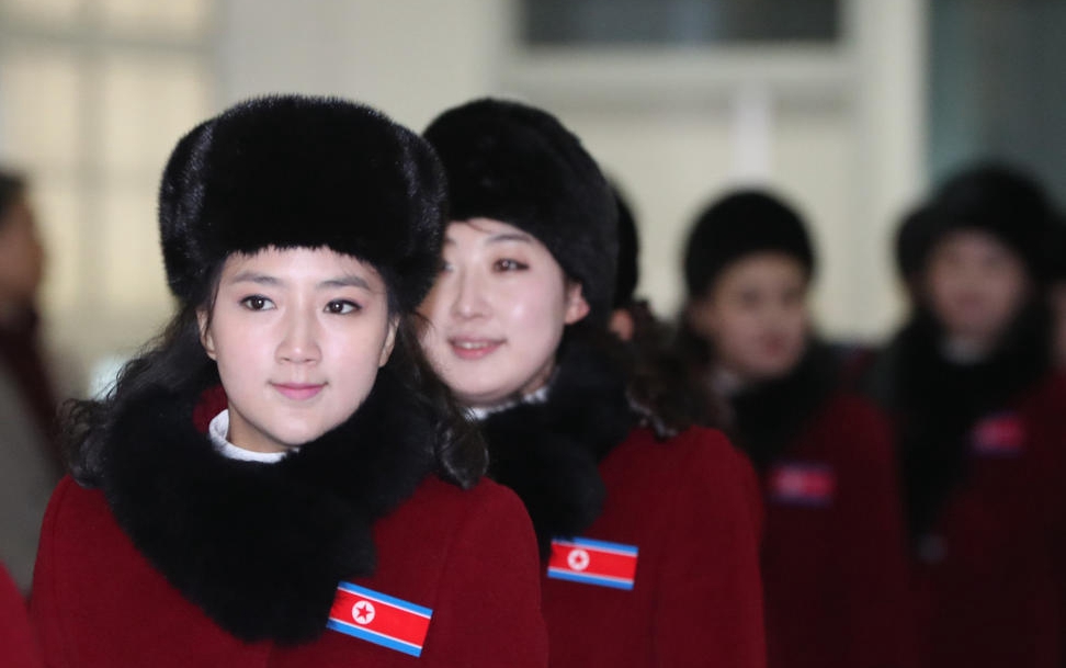 天然之美!平昌冬奥朝鲜代表团啦啦队让人侧目,韩媒:真材实料