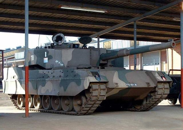 唯一一款非洲生产的主战坦克,南非号角坦克,五对负重轮逼出来的