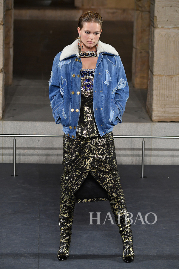 香奈儿 (chanel) 2018/19"巴黎-纽约"高级手工坊系列大秀:菲董变身"