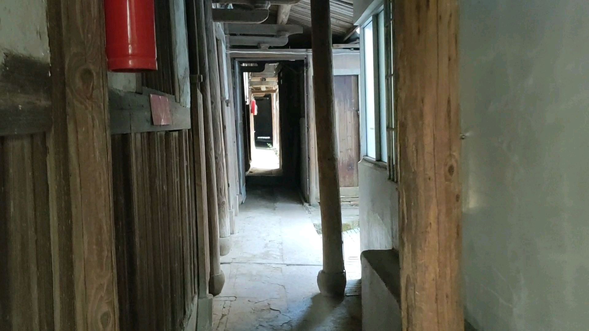 福州市闽侯县,上街镇厚美村,大本厝古民宅,边门好窄