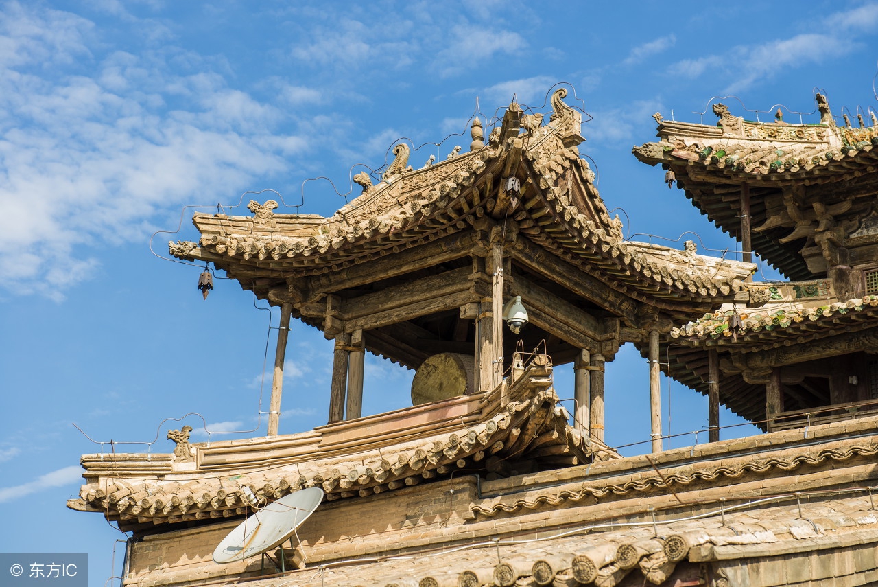 明代风格建筑:蔚县玉皇阁,矗立在城垣之上,弘整高峻,雄伟壮观