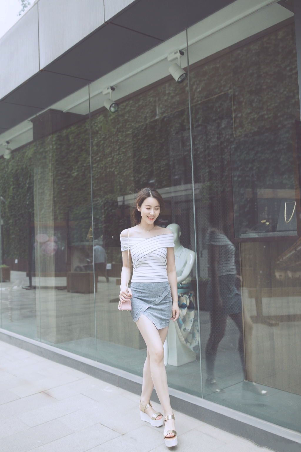 微笑女神李呈媛集身材与美貌于一身,她是怎么做到的?健身少不了