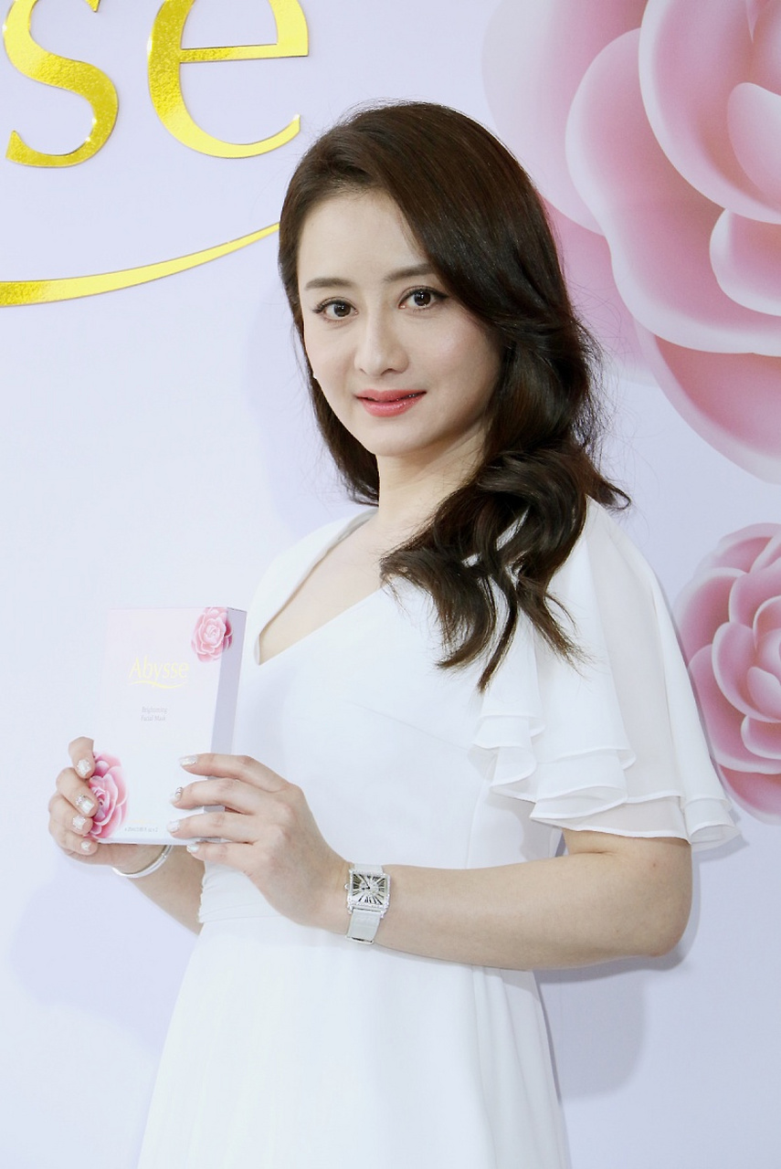 "不料陈德容却说:"我是绝对不会演妈的角色.