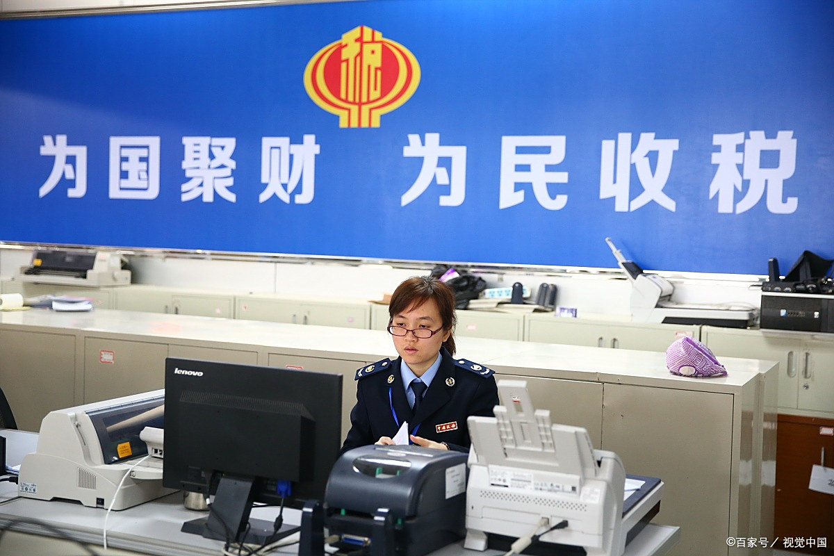 2021年国考面试:拍摄"光辉税月"主题活动宣传片的重点是什么?