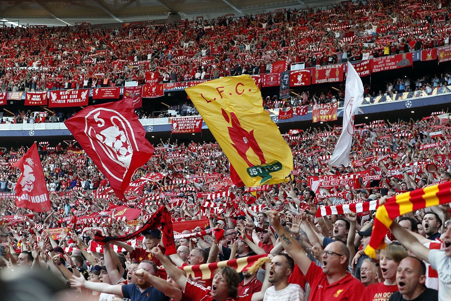 近年来,国际米兰在球队建设,引援和战术打法上表现强劲,拥有年轻有为