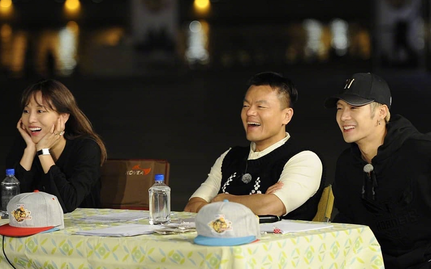 jyp老大朴振英喜当爹,网友神评论:那他以后想见王嘉尔就能见?